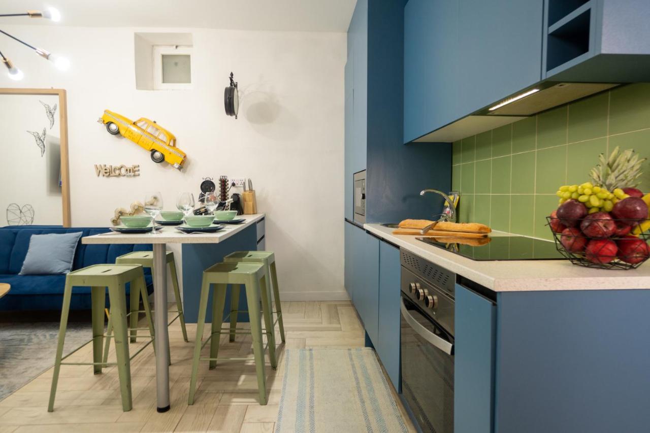 Cozy Apartment Puerta Del Sol & Private Patio مدريد المظهر الخارجي الصورة