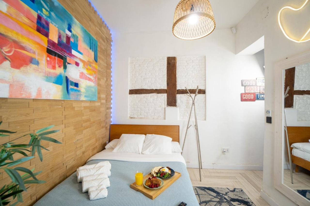 Cozy Apartment Puerta Del Sol & Private Patio مدريد المظهر الخارجي الصورة